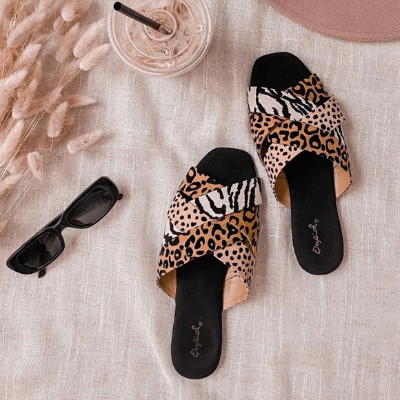 qupid cheetah sandals